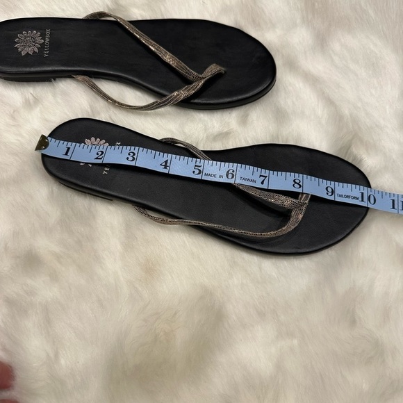 Yellow box, black and bronze flip-flop leather upper CHANNA 8 look new!! - Picture 5 of 8